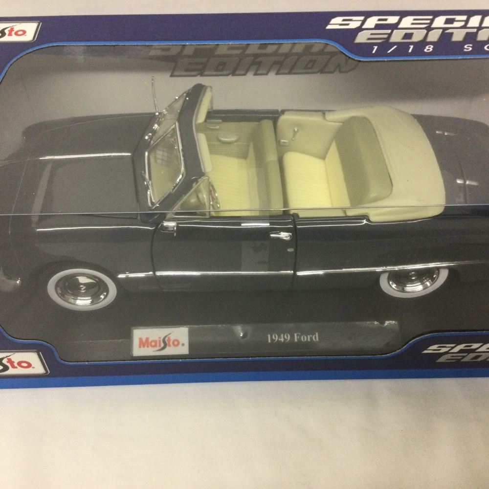 1949 Maisto Ford Convertible Blue Gray Special Edition 1:18 Die Cast Car NIB